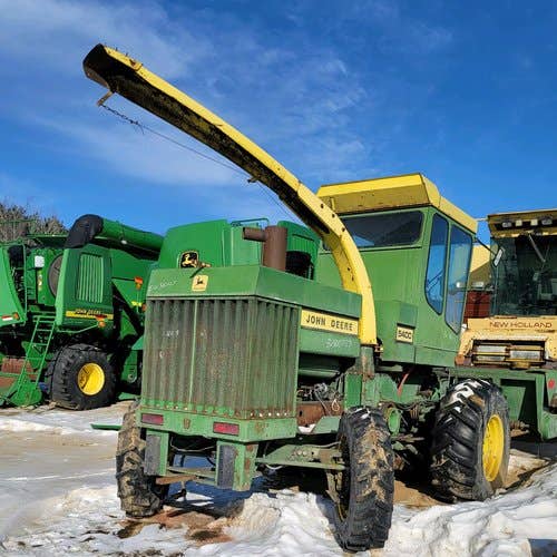 Used John Deere 5400 Harvester parts.