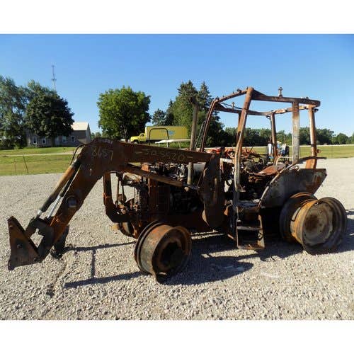 Used John Deere 5520 Tractor parts.