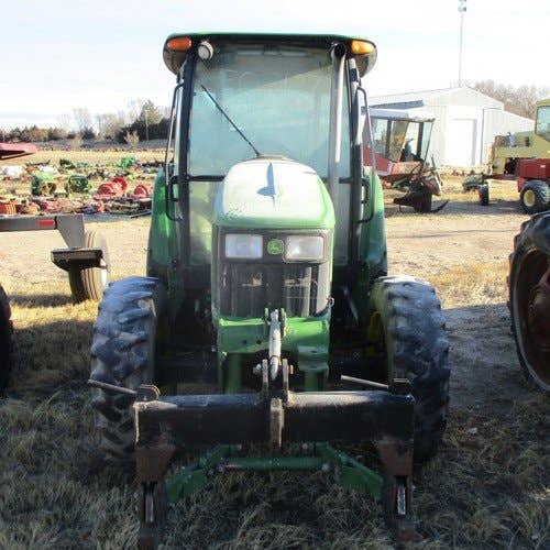 Used John Deere 5525 Tractor parts.