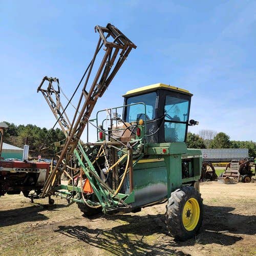 1984 Used John Deere 6000 Sprayer parts.