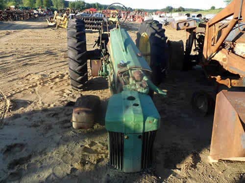 Used John Deere 620 Tractor parts.