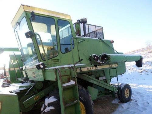 Used John Deere 6600 Combine parts.