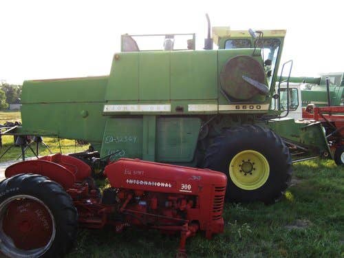 Used John Deere 6600 Combine parts.