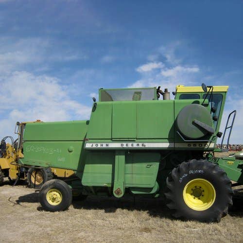 Used John Deere 6600 Combine parts.