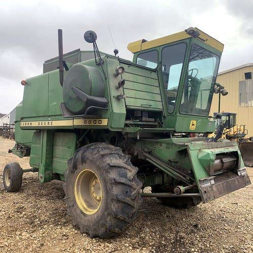 Used John Deere 6600 Combine parts.