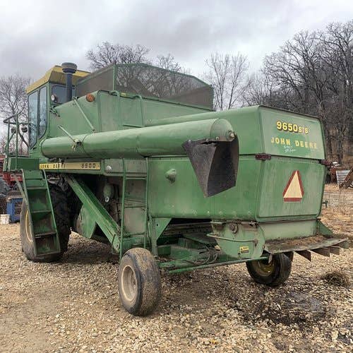 Used John Deere 6600 Combine parts.