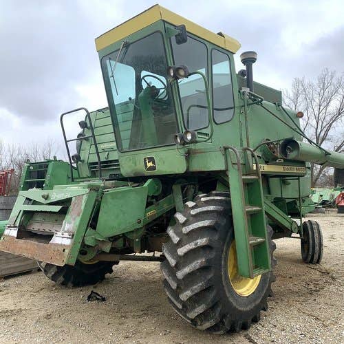 Used John Deere 6600 Combine parts.