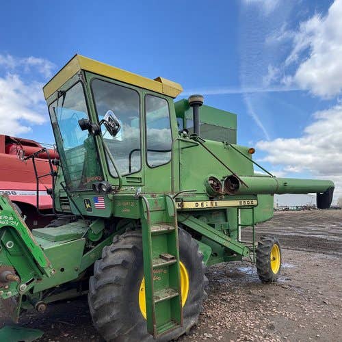 Used John Deere 6600 Combine parts.