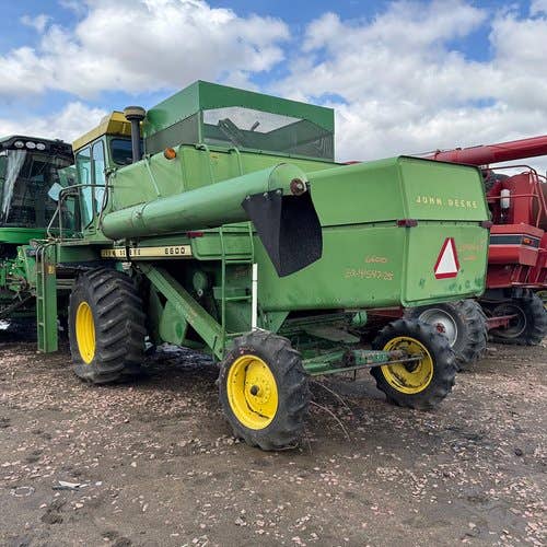 Used John Deere 6600 Combine parts.
