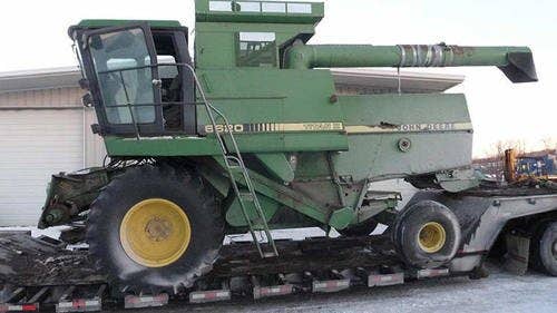 Used John Deere 6620 Combine parts.