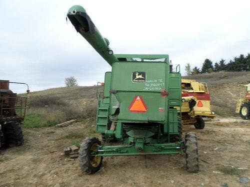 Used John Deere 6620 Combine parts.