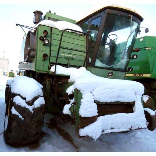 Used John Deere 6620 Combine parts.