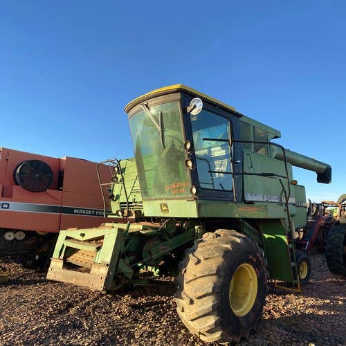 Used John Deere 6620 Combine parts.