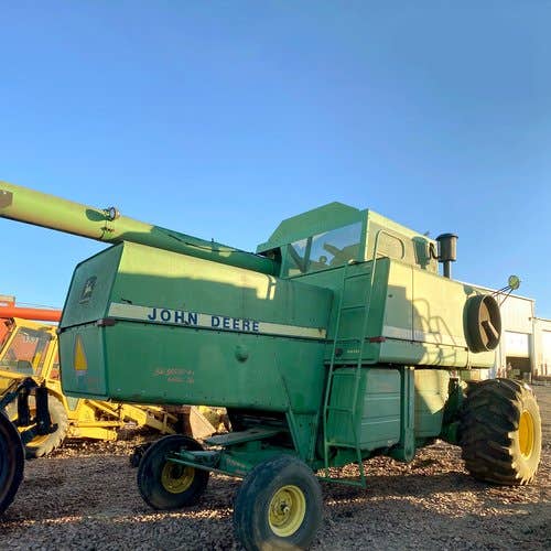 Used John Deere 6620 Combine parts.
