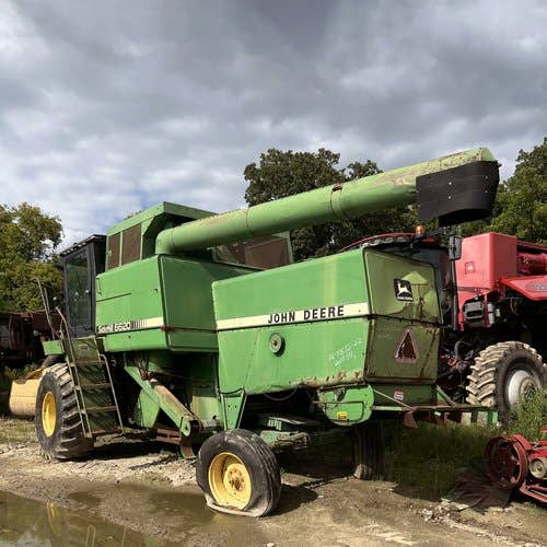 Used John Deere 6620 Combine parts.