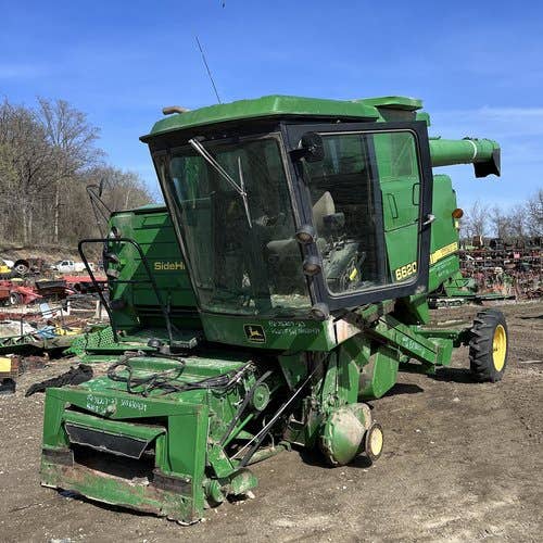 1989 Used John Deere 6620 Combine parts.