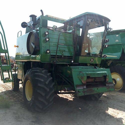1986 Used John Deere 6620 Combine parts.