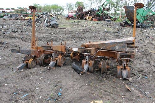 Used John Deere 7000 Planter parts.