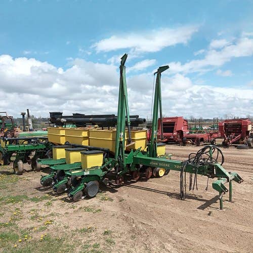 Used John Deere 7200 Planter parts.