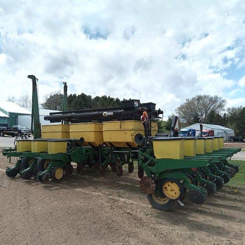 Used John Deere 7200 Planter parts.