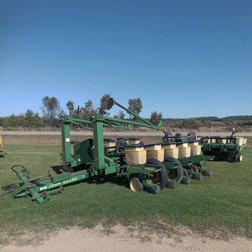 Used John Deere 7200 Planter parts.