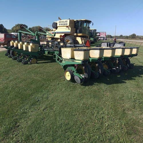 Used John Deere 7200 Planter parts.
