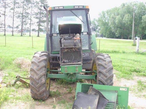 Used John Deere 7200 Tractor parts.