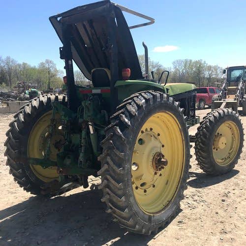 Used John Deere 7200 Tractor parts.