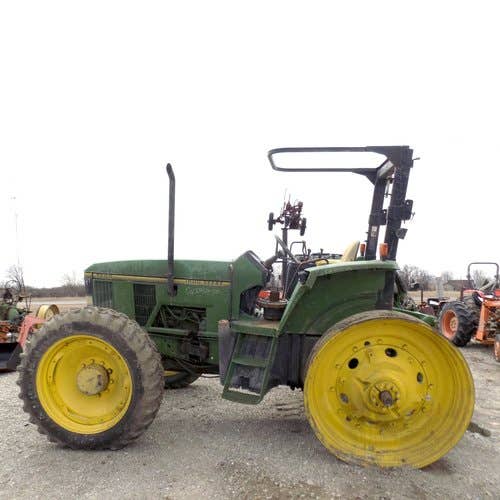 Used John Deere 7200 Tractor parts.