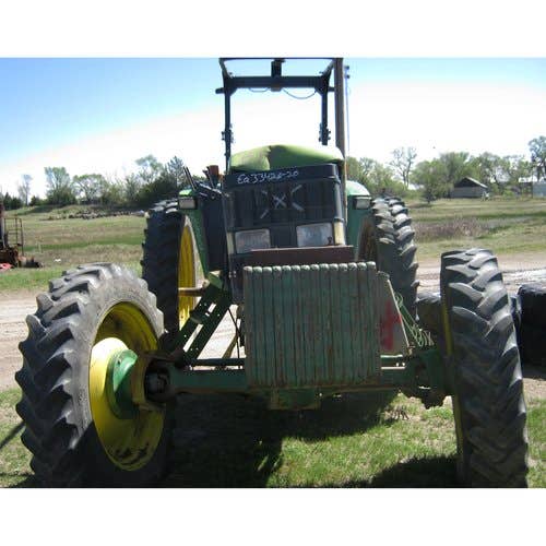 Used John Deere 7200 Tractor parts.