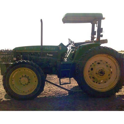 Used John Deere 7200 Tractor parts.