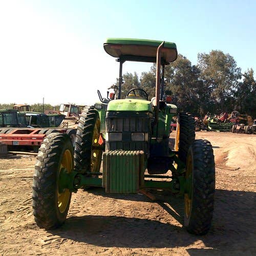 Used John Deere 7200 Tractor parts.