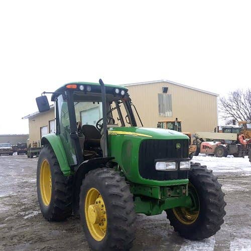Used John Deere 7220 Tractor parts.