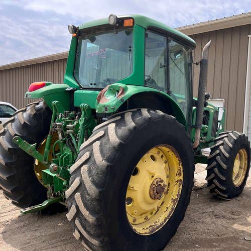 Used John Deere 7330 Tractor parts.
