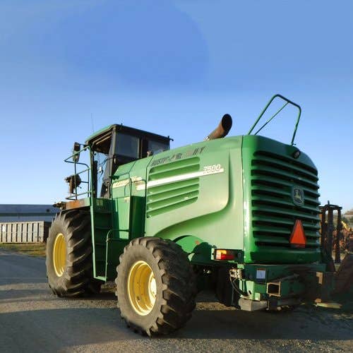 2004 Used John Deere 7500 Harvester parts.