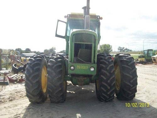 Used John Deere 7520 Tractor parts.