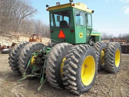 Used John Deere 7520 Tractor parts.