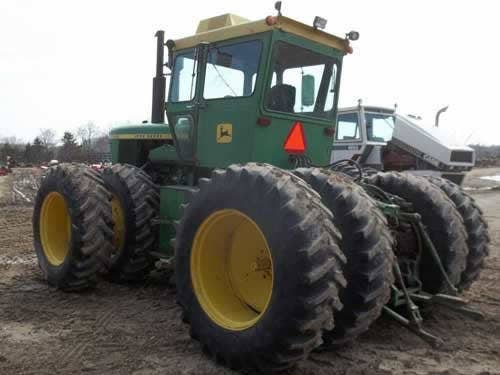 Used John Deere 7520 Tractor parts.