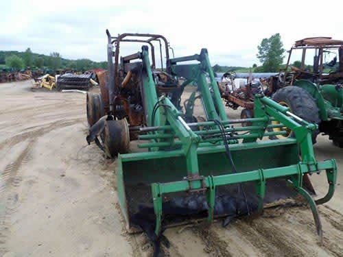 Used John Deere 7520 Tractor parts.