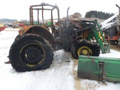 Used John Deere 7520 Tractor parts.