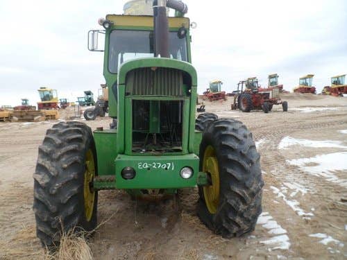 Used John Deere 7520 Tractor parts.