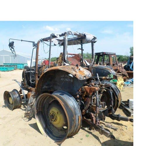 Used John Deere 7520 Tractor parts.