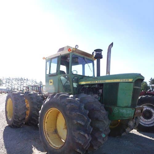 Used John Deere 7520 Tractor parts.