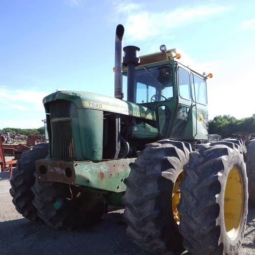 Used John Deere 7520 Tractor parts.
