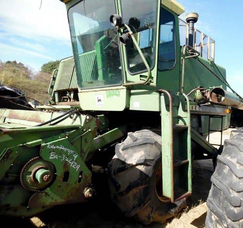 Used John Deere 7700 Combine parts.