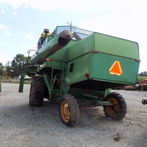 Used John Deere 7700 Combine parts.