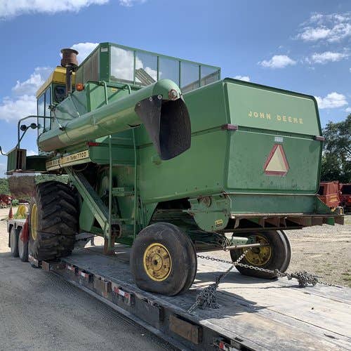 Used John Deere 7700 Combine parts.