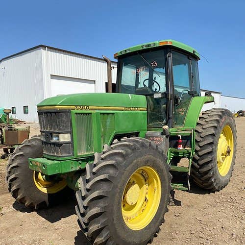 Used John Deere 7700 Tractor parts.