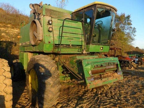 1983 Used John Deere 7720 Combine parts.