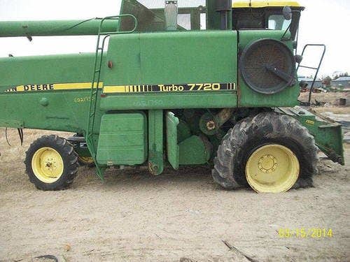1980 Used John Deere 7720 Combine parts.